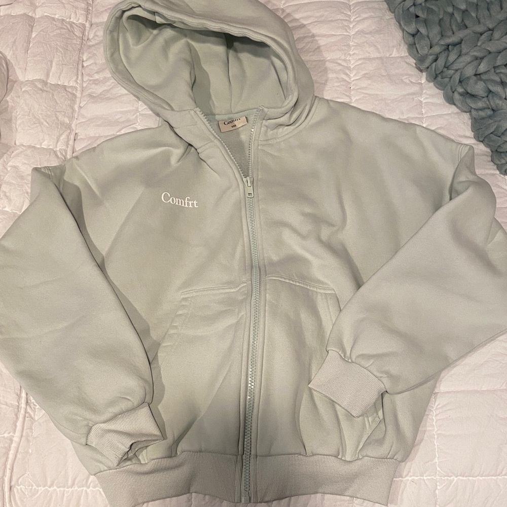 Comfrt Women's Hoodie - pale mint color